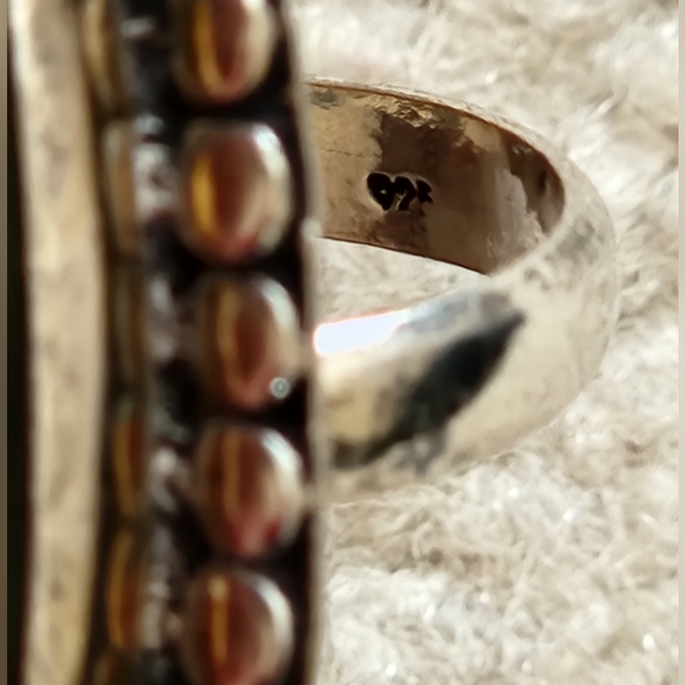 Oversized Green Stone Set in Sterling Silver Ring - Picture 5 of 6